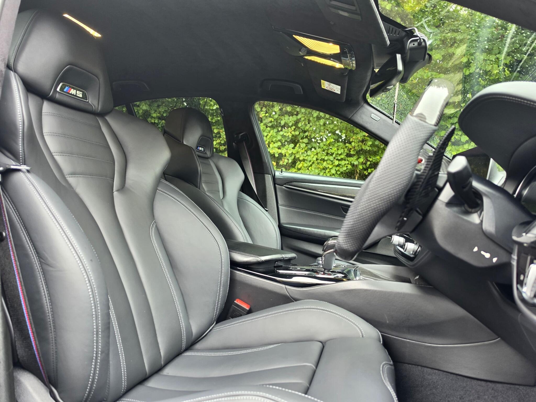 BMW M5 view 4
