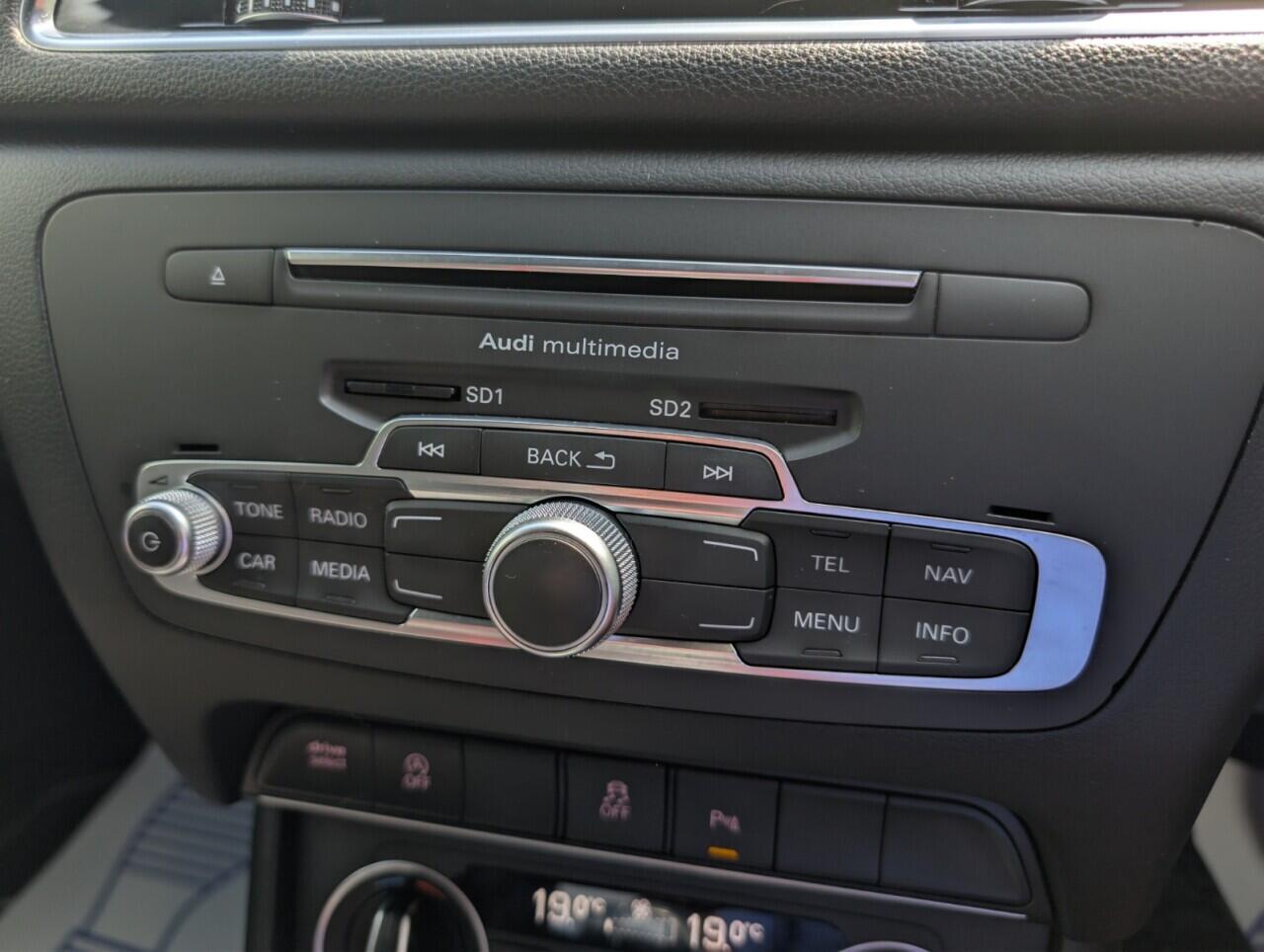 Audi Q3 view 46