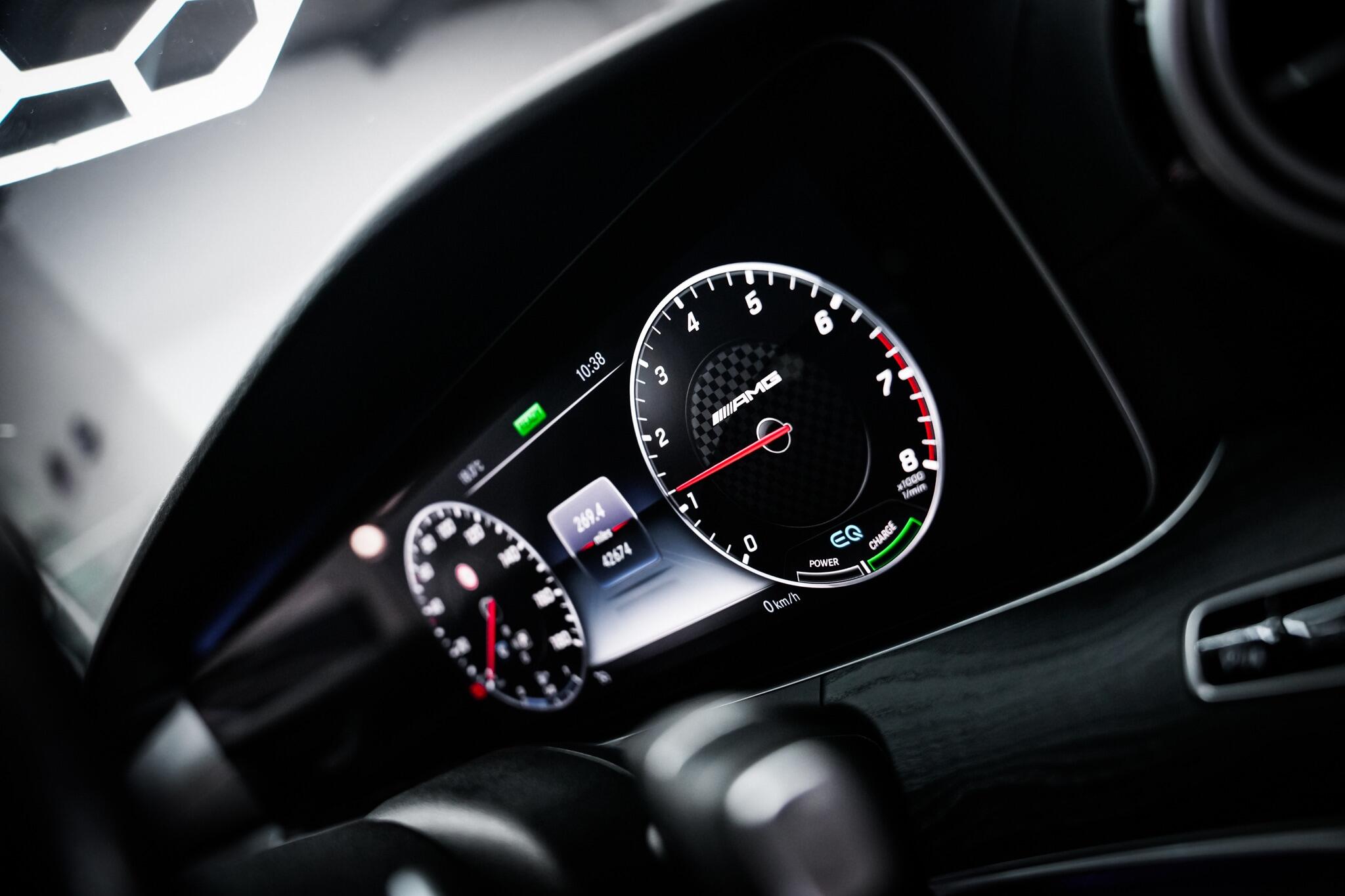 Mercedes-Benz E-Class view 7