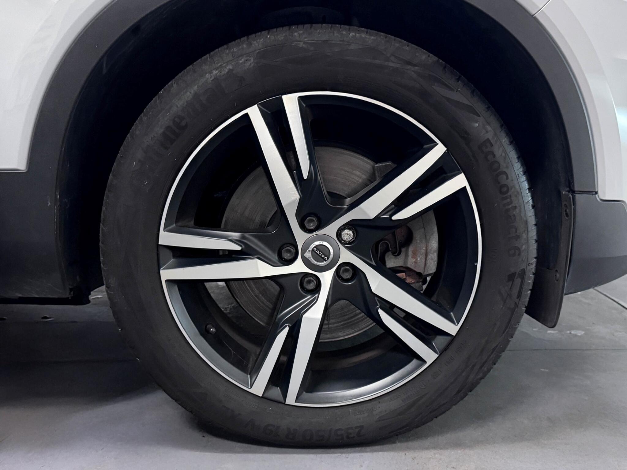 Volvo XC40 view 51