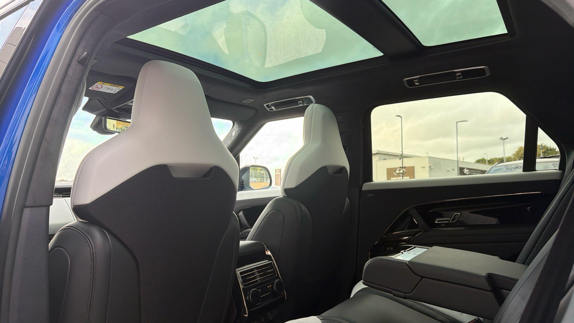 Land Rover Range Rover Sport view 7
