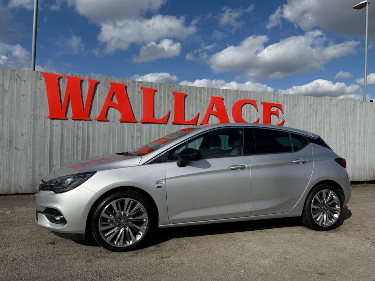 Vauxhall Astra view 5