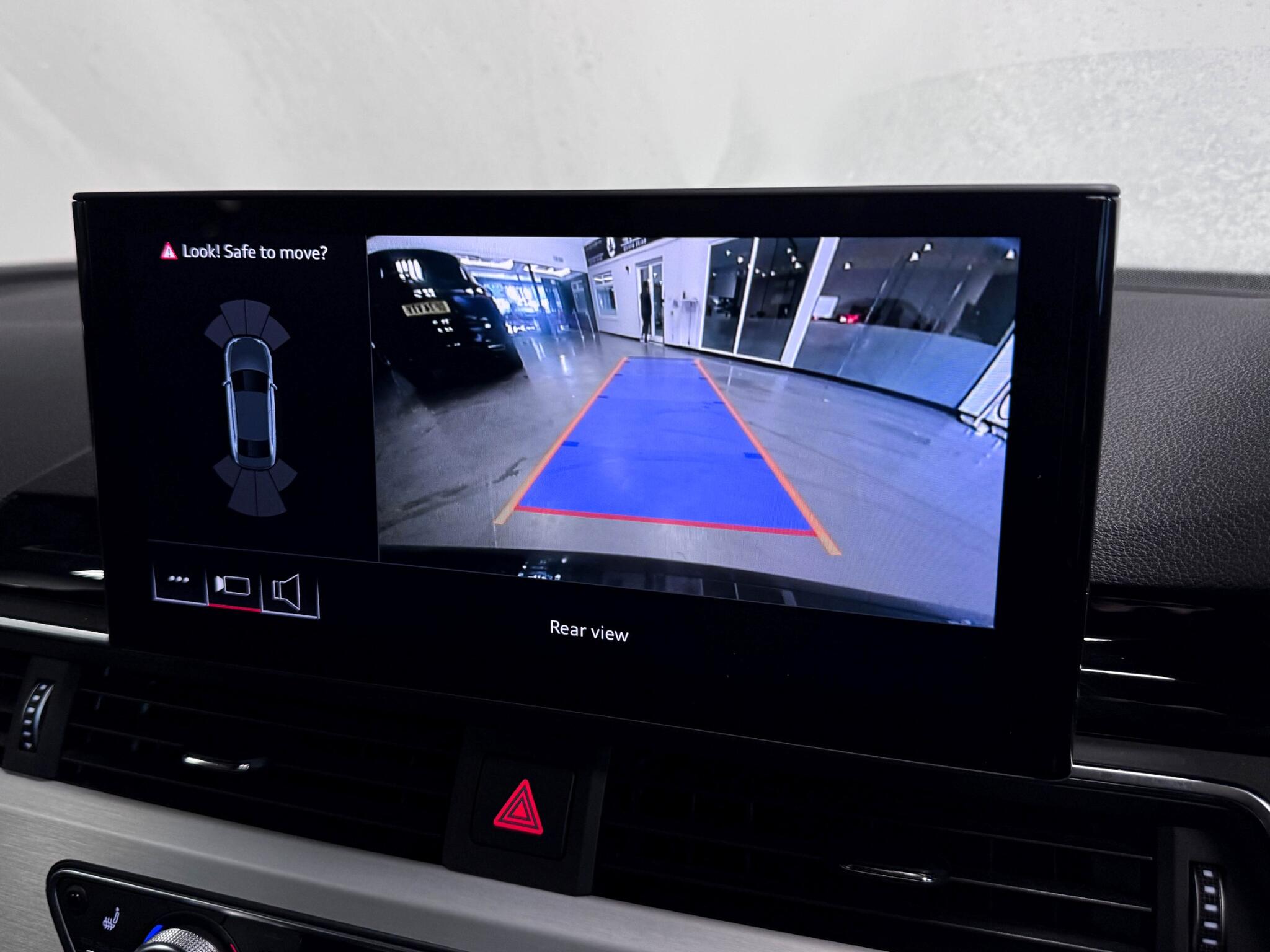 Audi A4 view 60