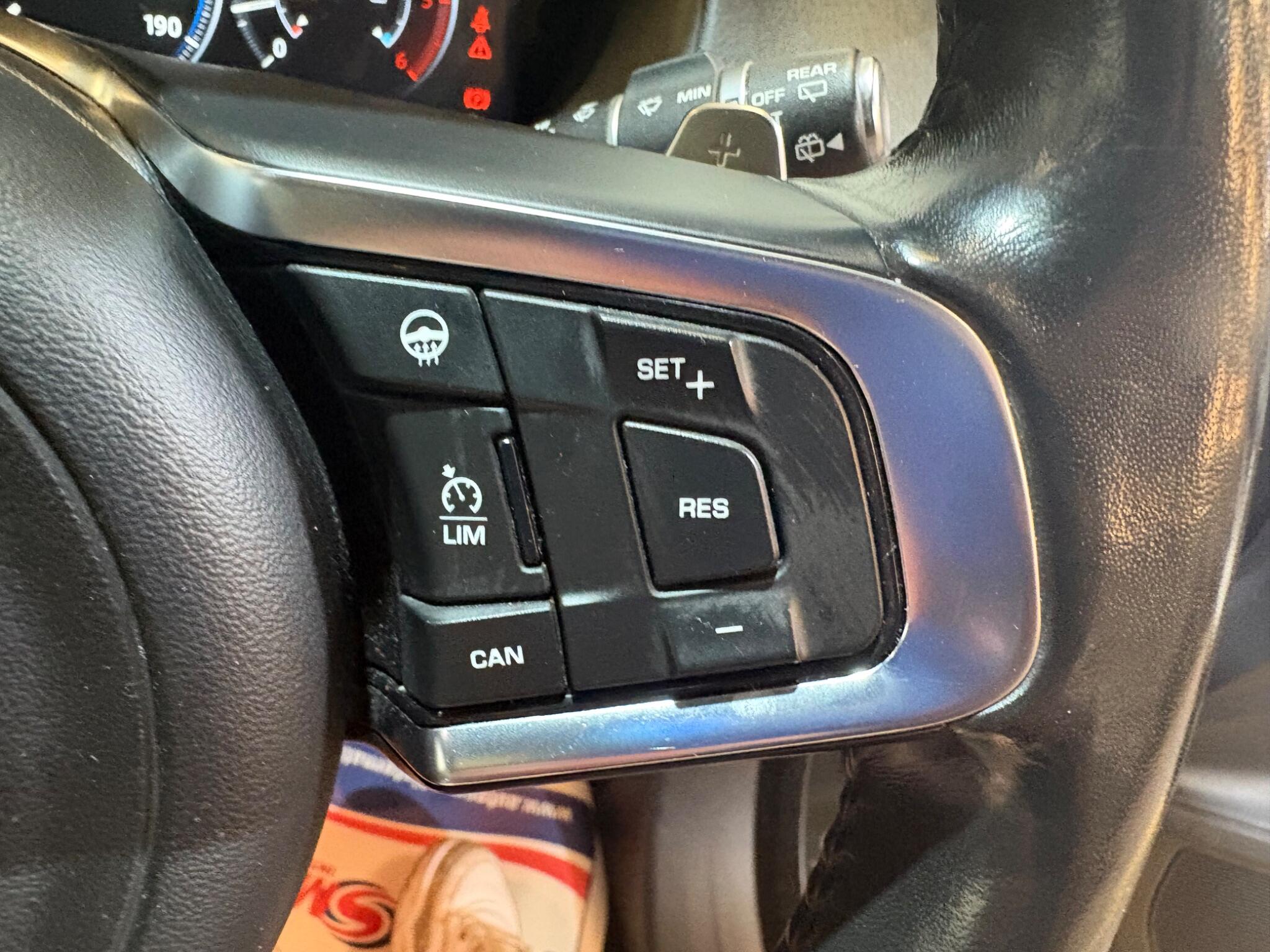 Jaguar F-Pace view 34