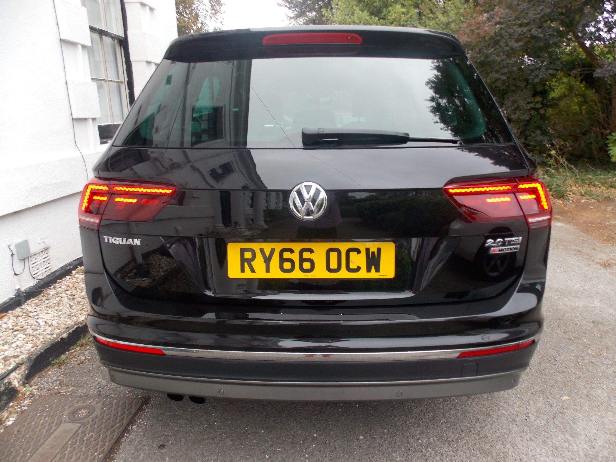 Volkswagen Tiguan view 41