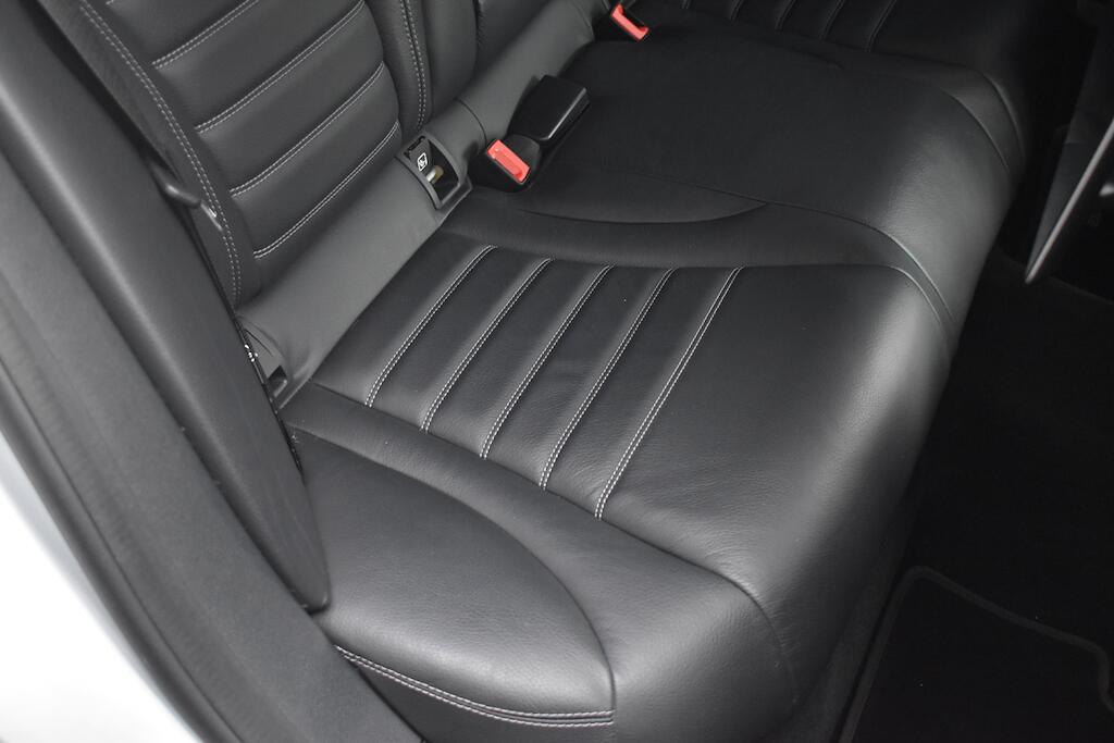 Mercedes-Benz C Class view 37