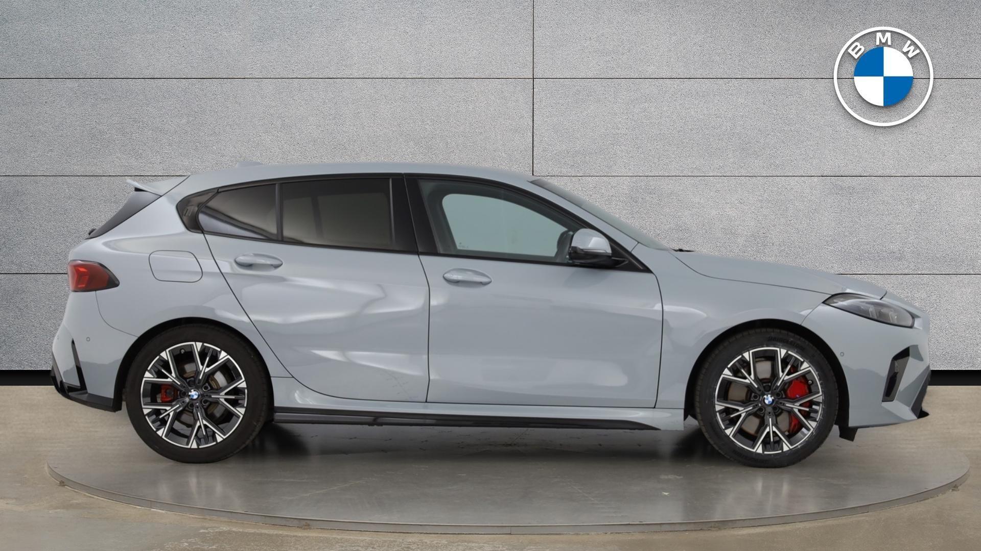 BMW 1 Series view 6