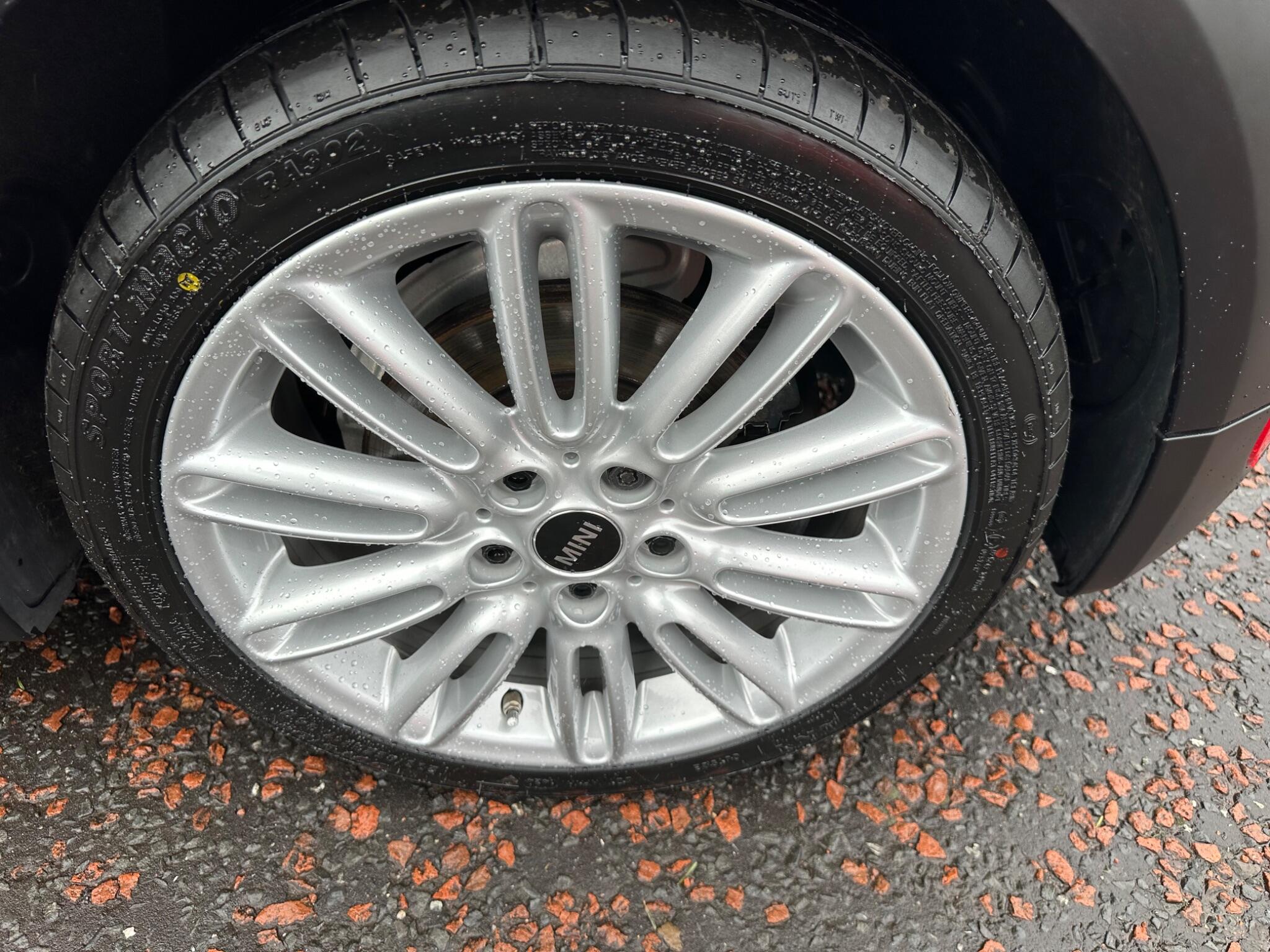 Mini Cooper view 15