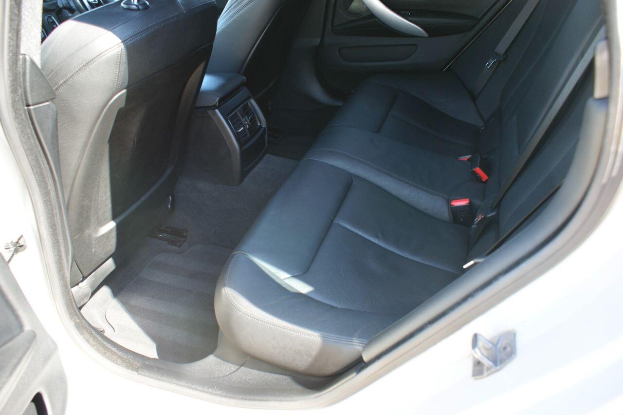 BMW 4 Series Gran Coupe view 33