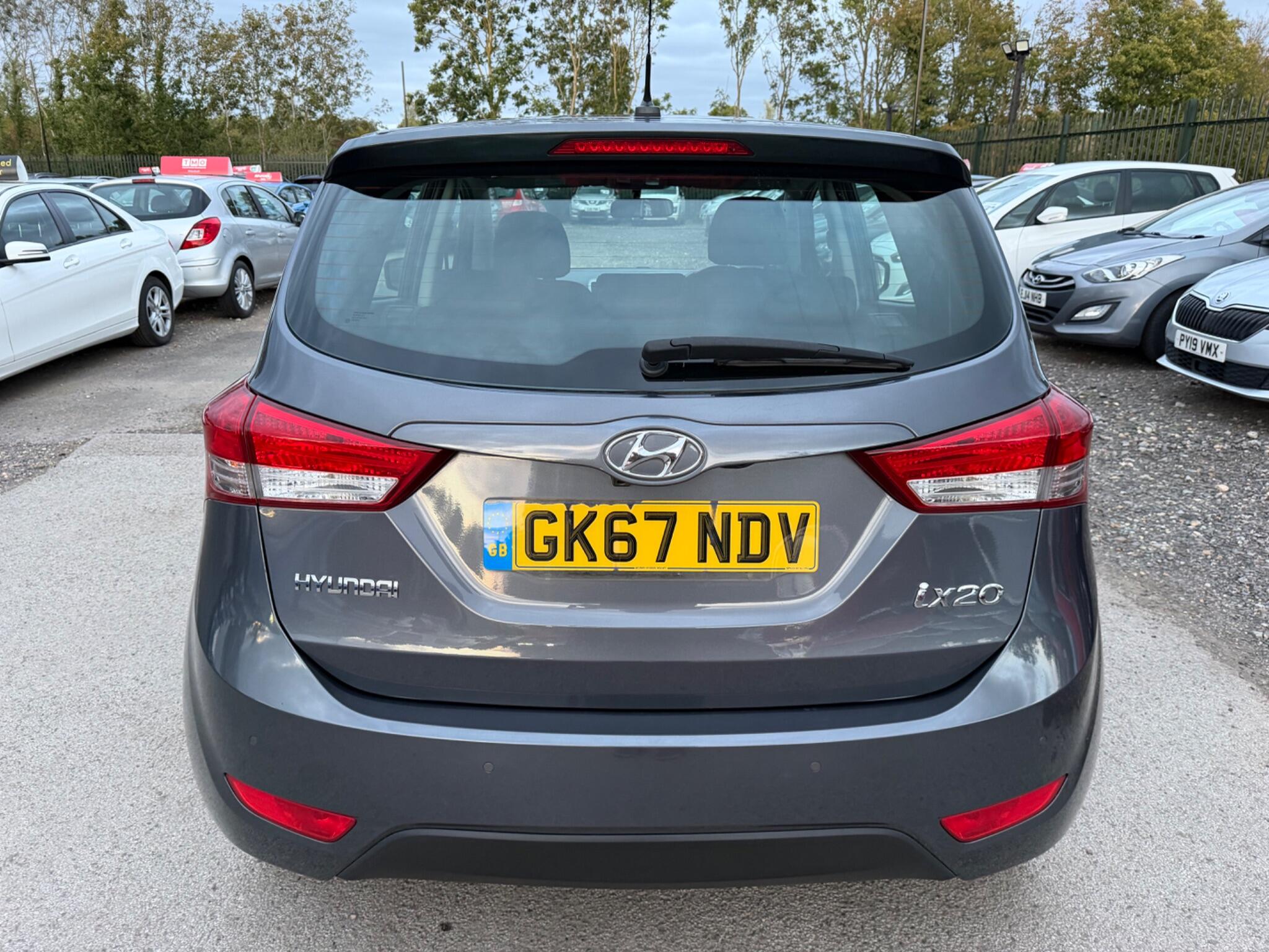 Hyundai Ix20 view 16