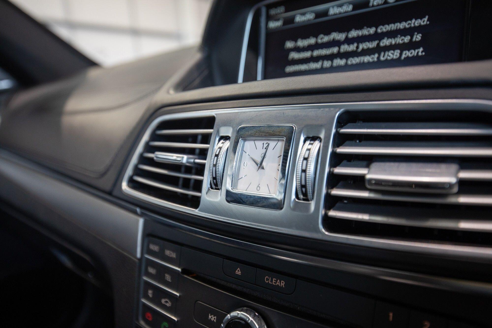 Mercedes-Benz E-Class view 20