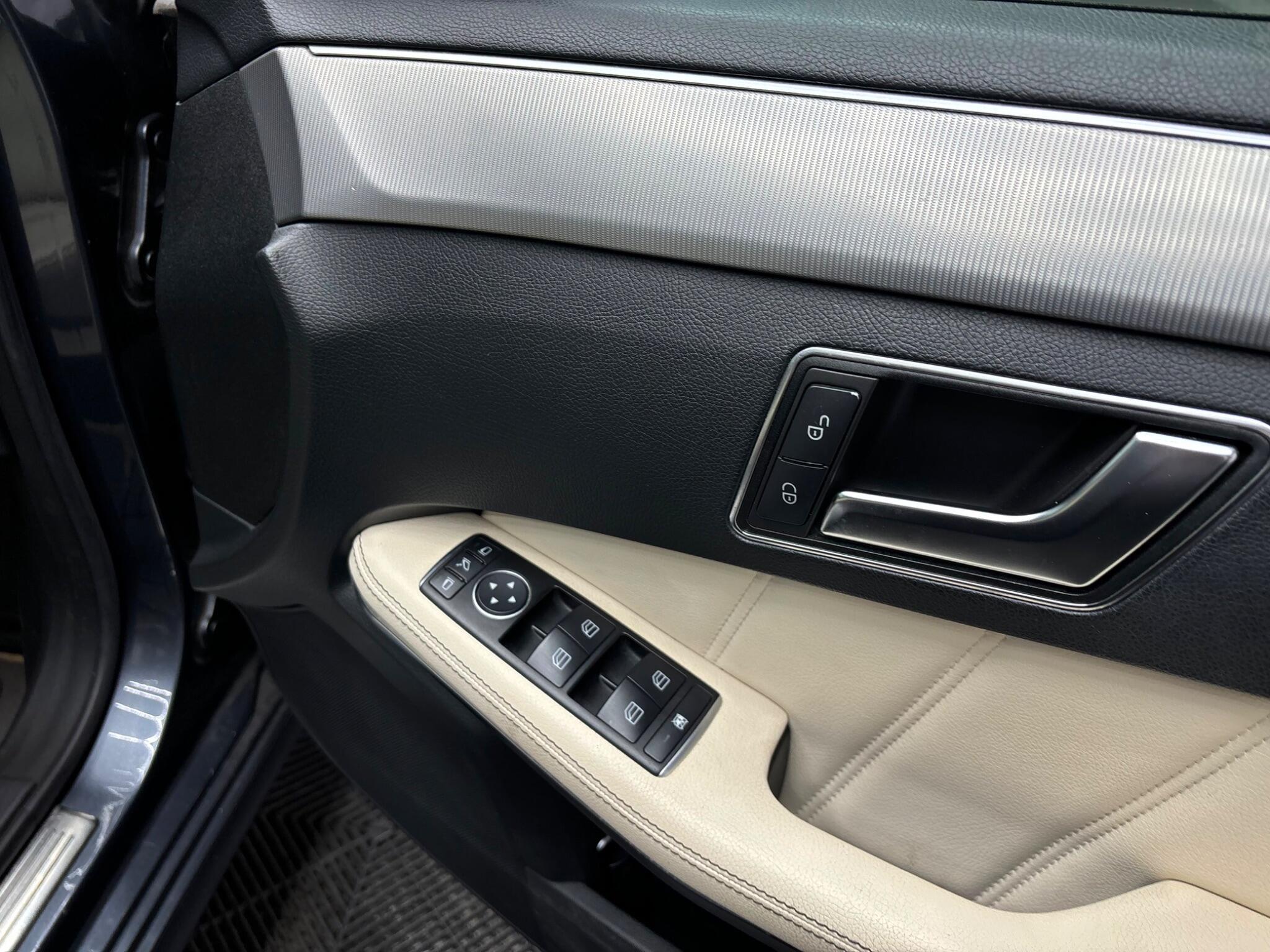 Mercedes-Benz E Class view 15