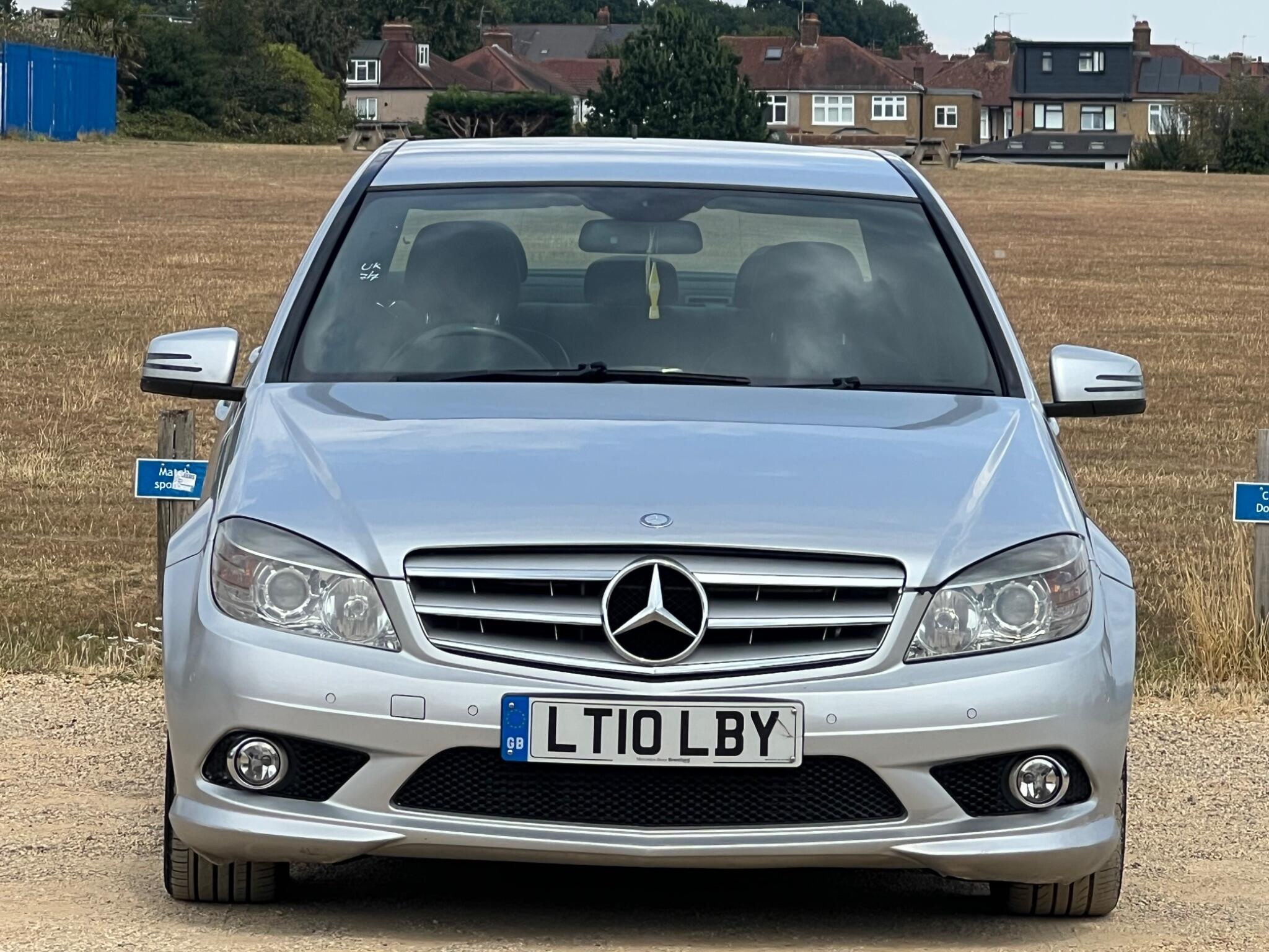 Mercedes-Benz C-Class view 3