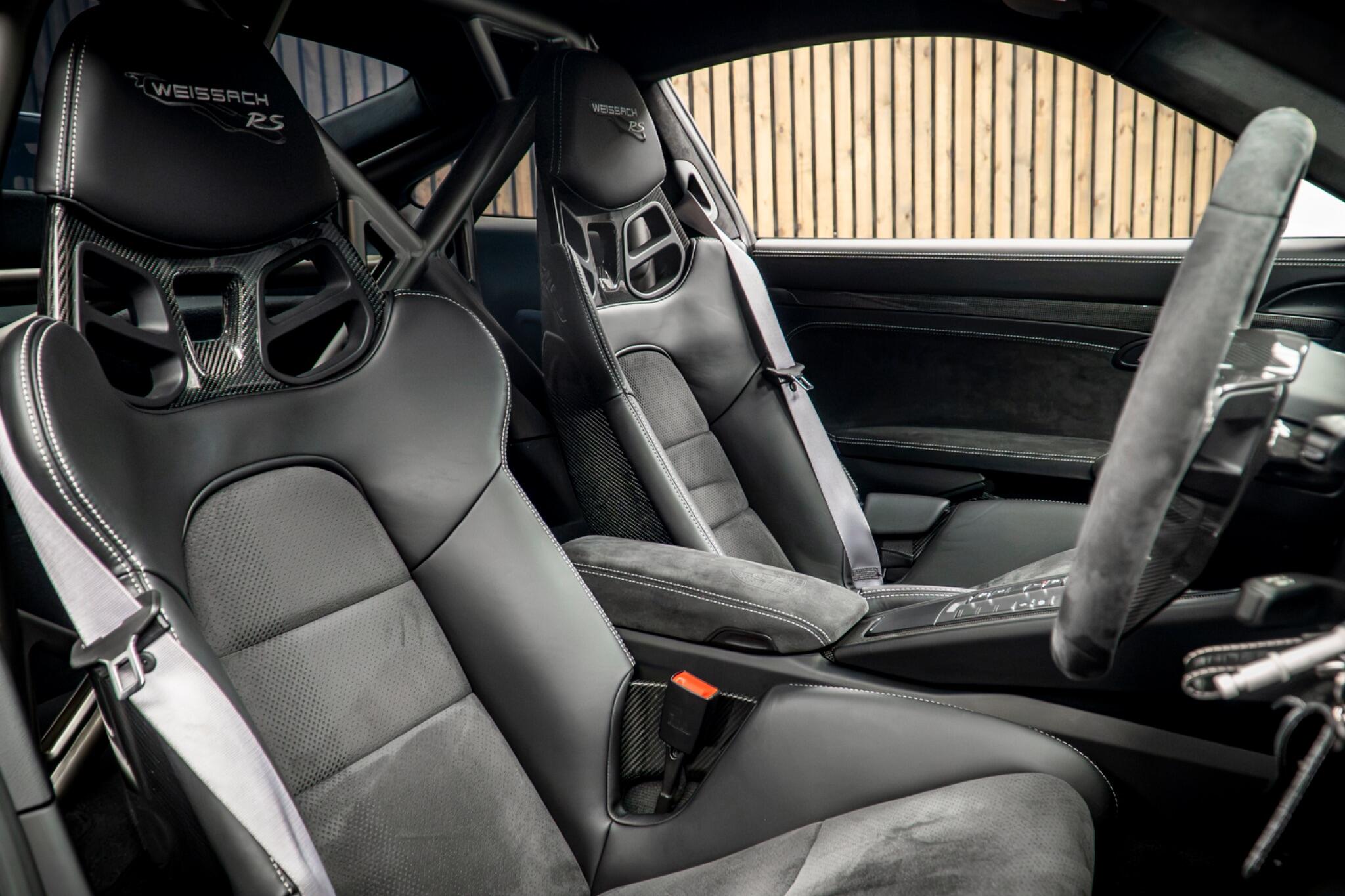 Porsche 911 view 2