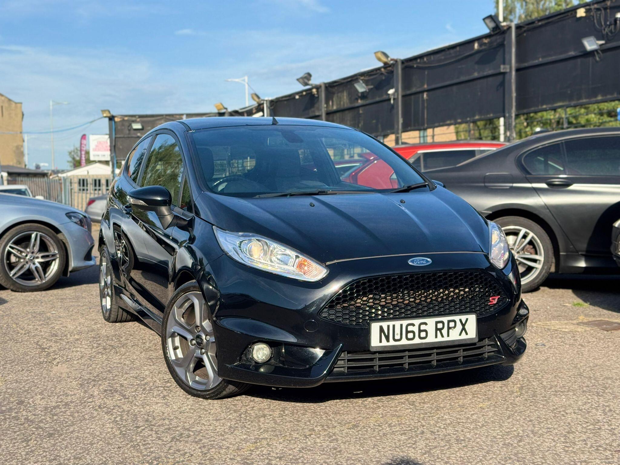Ford Fiesta view 14