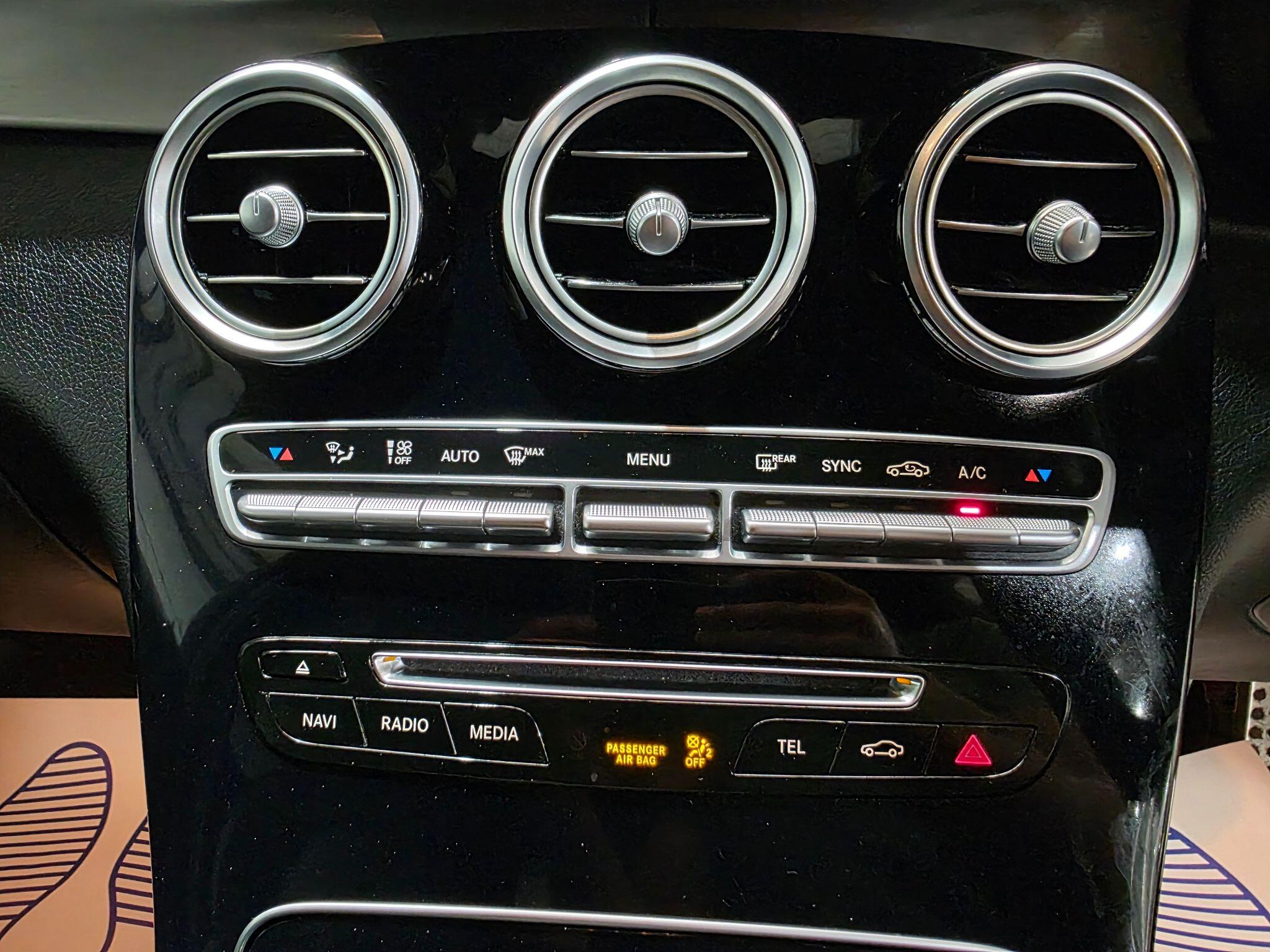 Mercedes-Benz GLC view 9