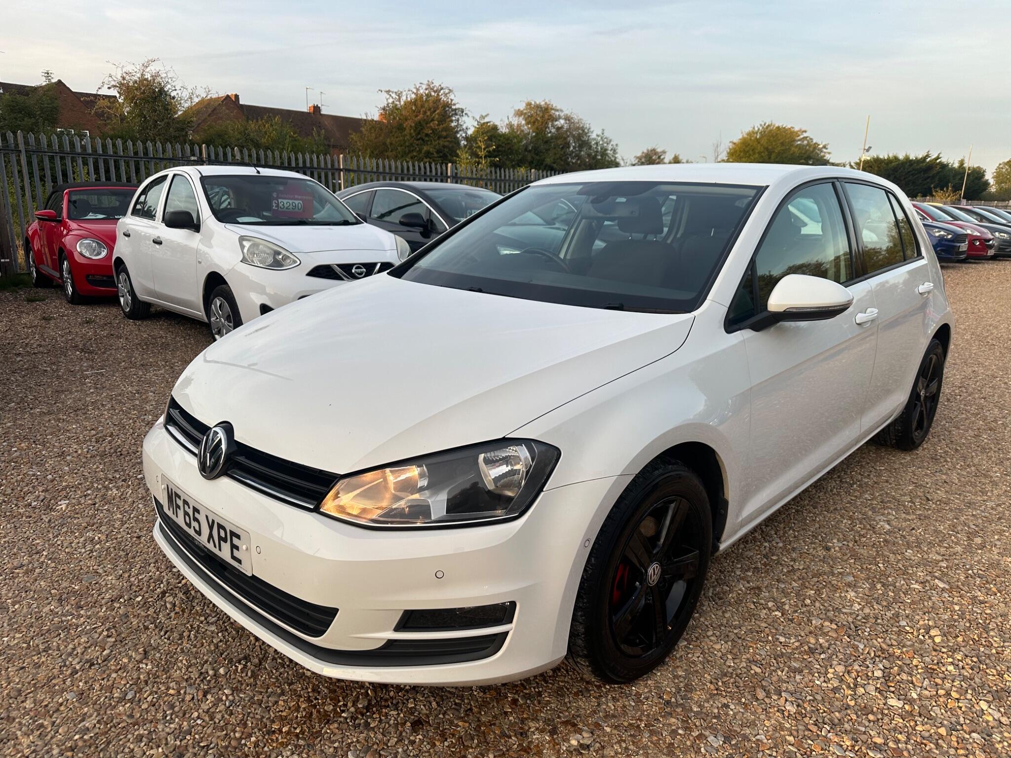 Volkswagen Golf view 9