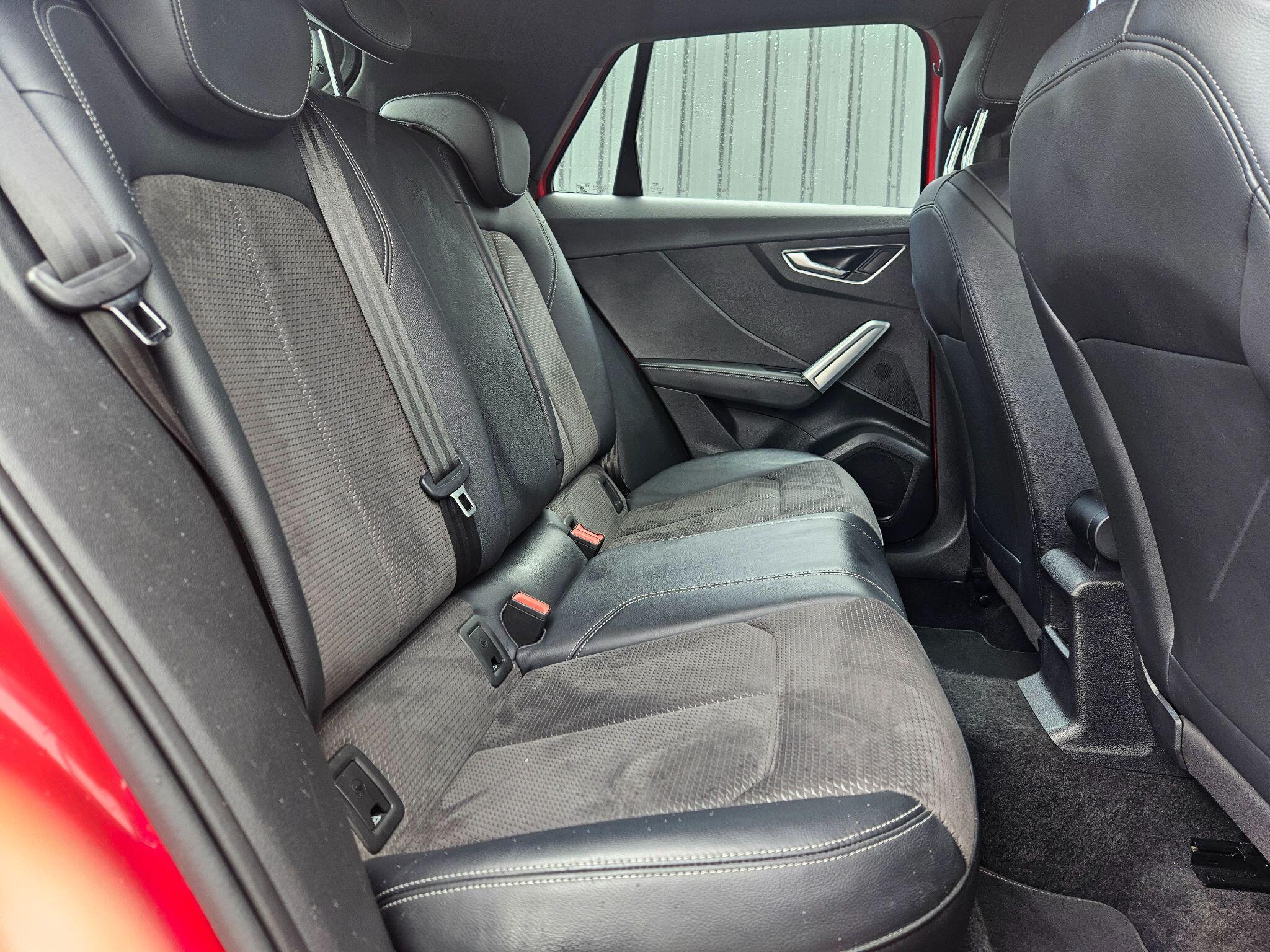 2019 Audi SQ2 image 48