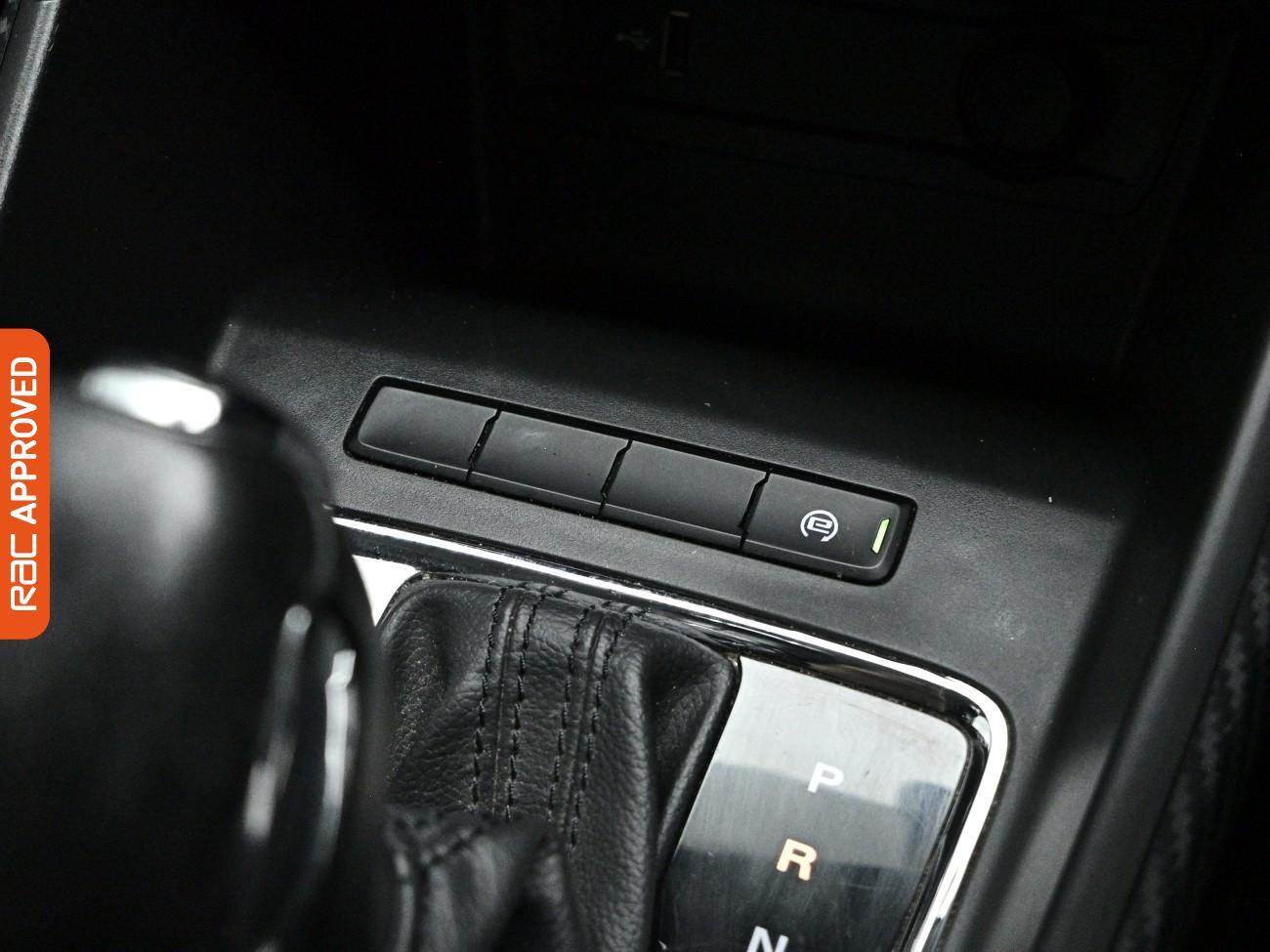 MG ZS view 26