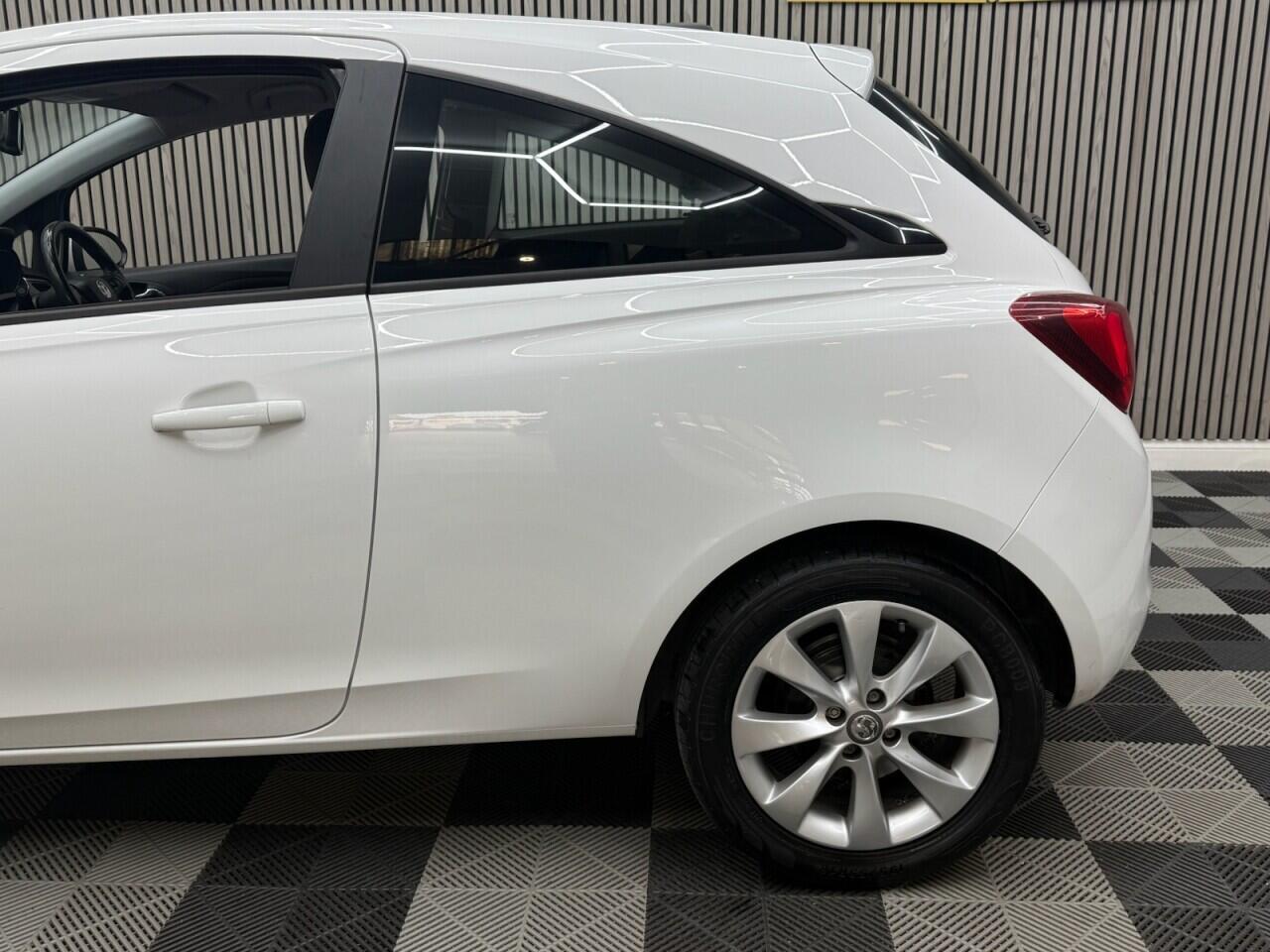Vauxhall Corsa view 27