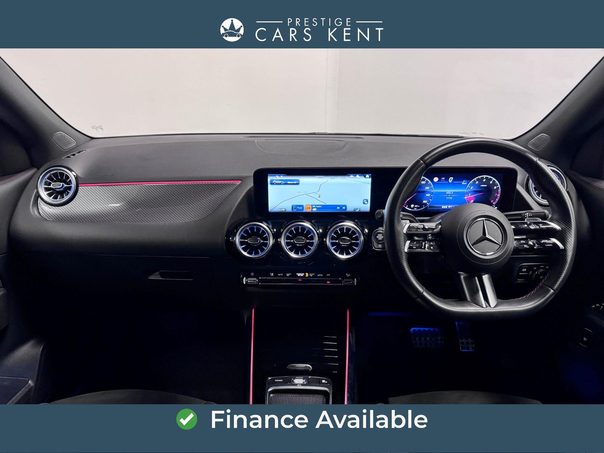 Mercedes-Benz Gla view 2