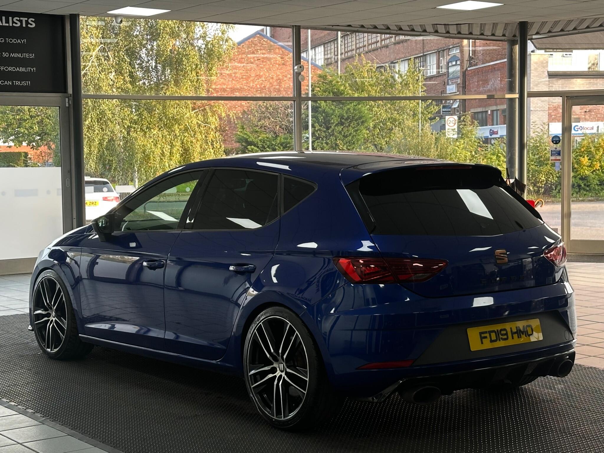 Seat Leon view 9