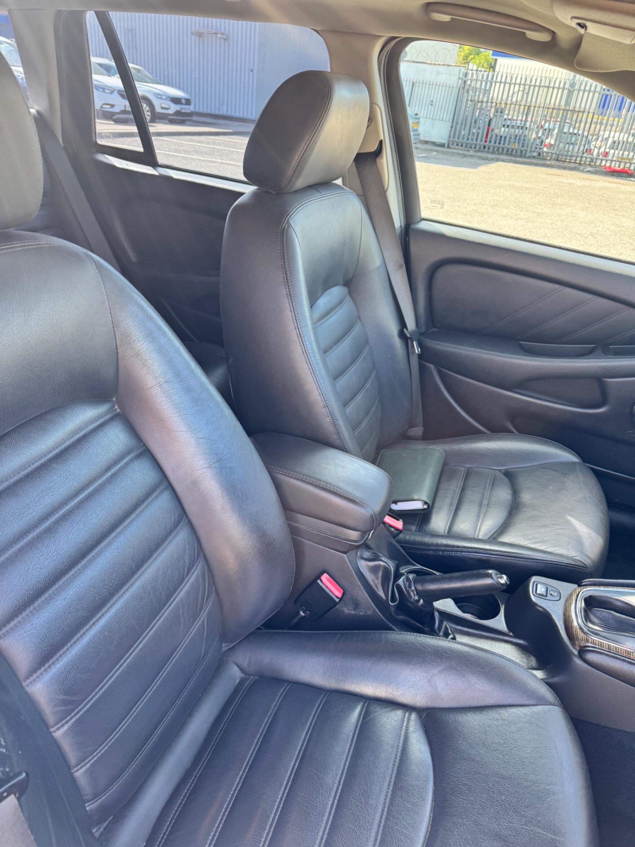 Jaguar X-Type view 24