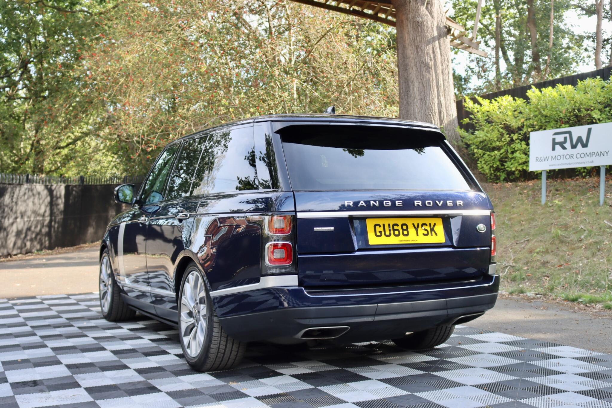 Land Rover Range Rover view 23