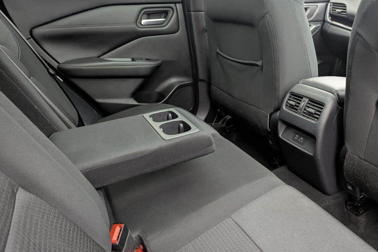 Nissan Qashqai view 19