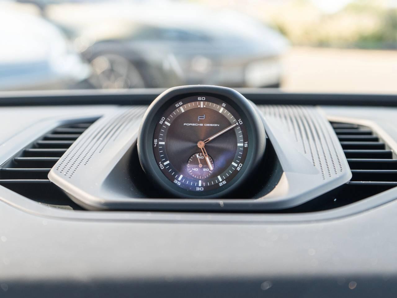 Porsche Cayenne view 53