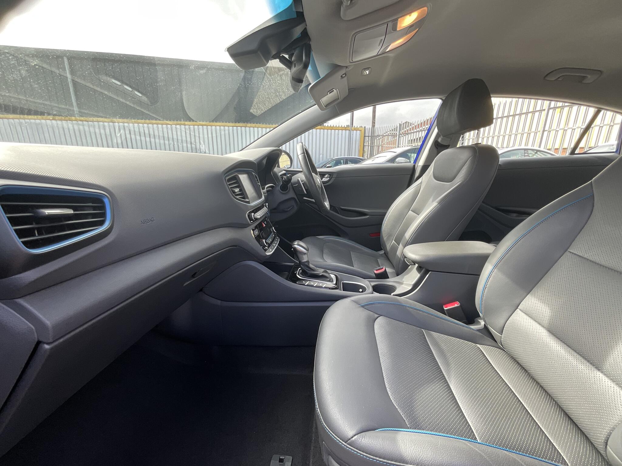 Hyundai Ioniq view 18