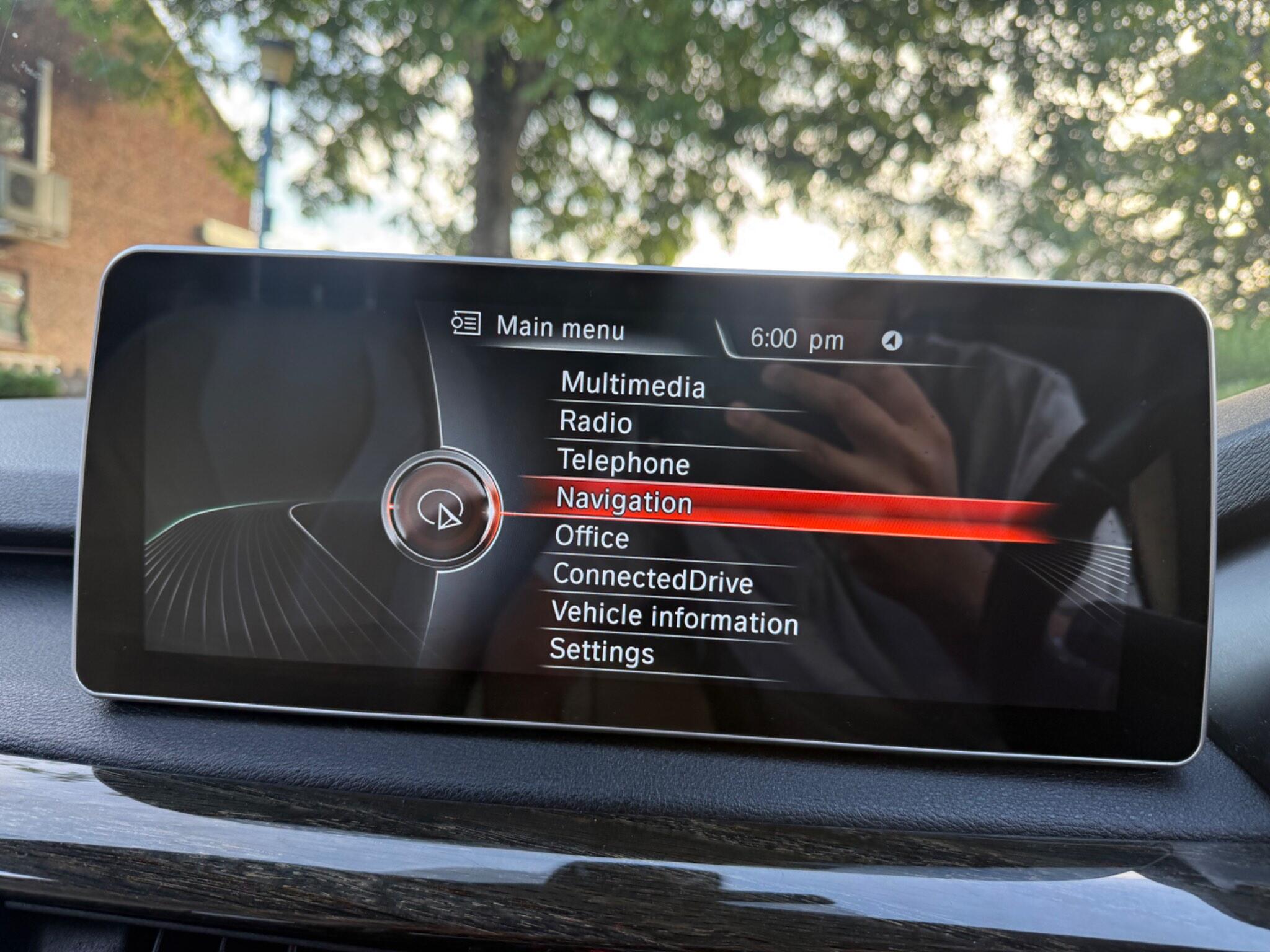 BMW X5 view 25