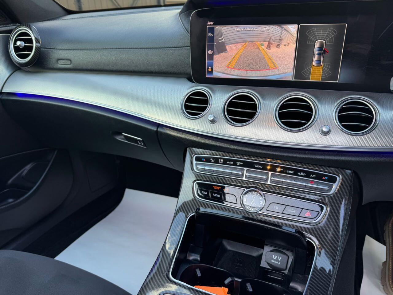 Mercedes-Benz E-Class view 11