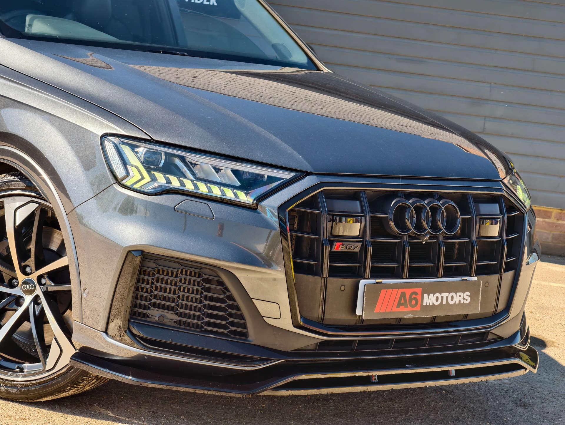 Audi SQ7 view 27