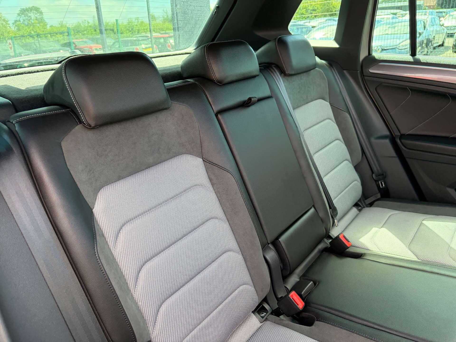 Volkswagen Tiguan view 30