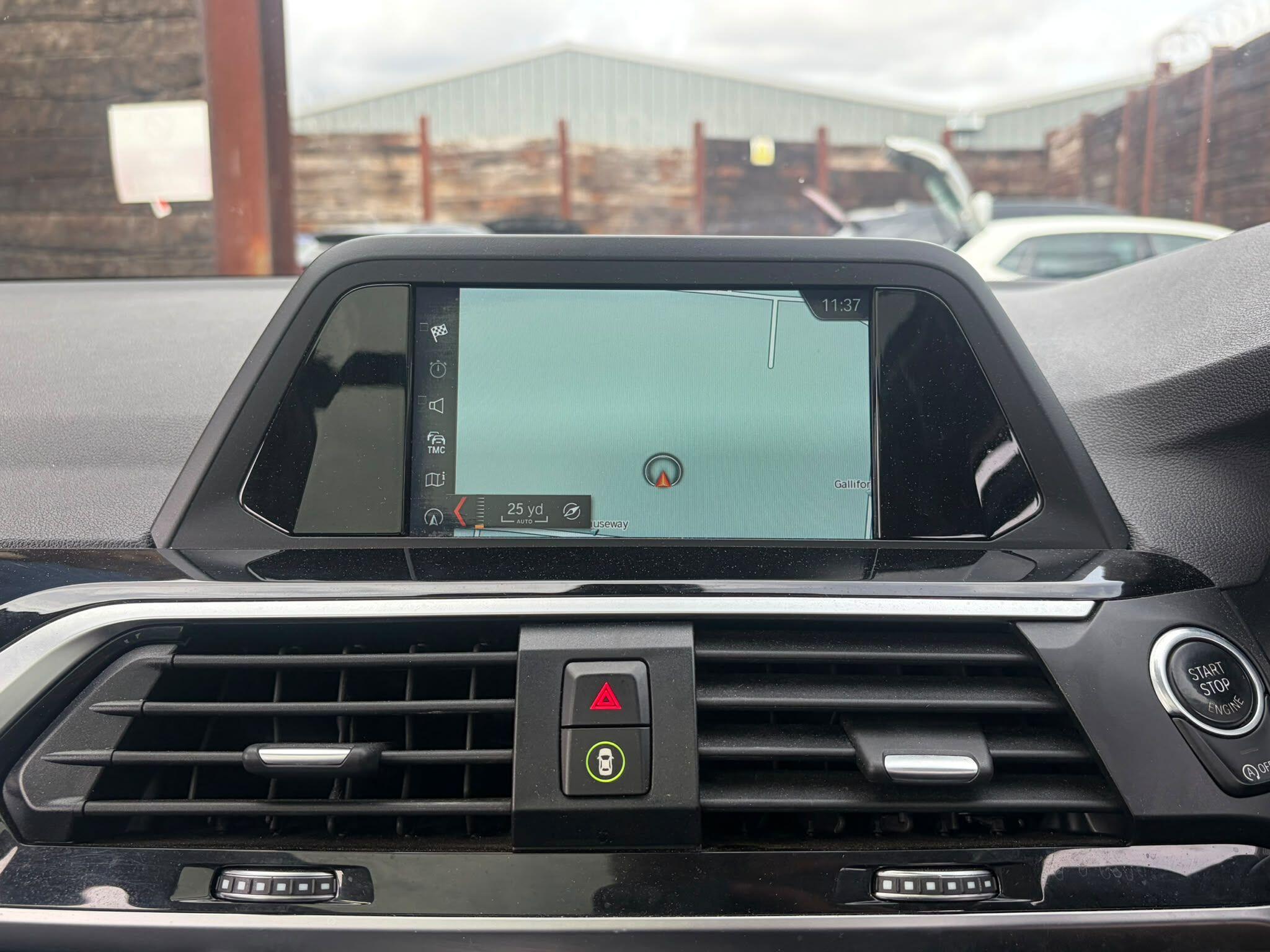 BMW X3 view 26