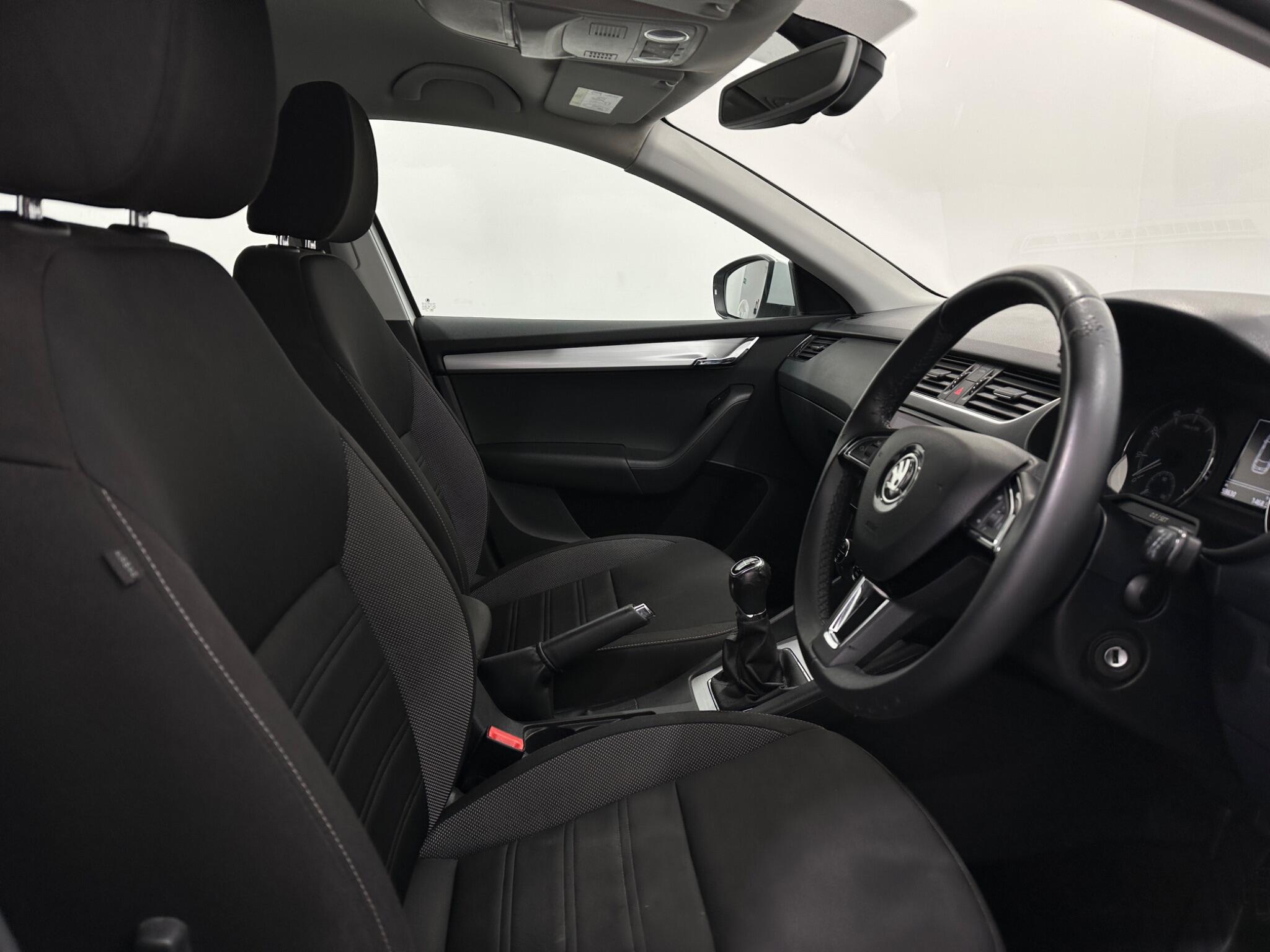 Skoda Octavia view 32