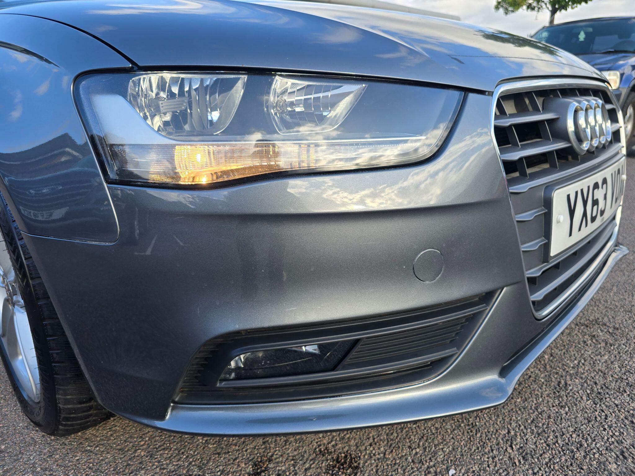 Audi A4 view 78