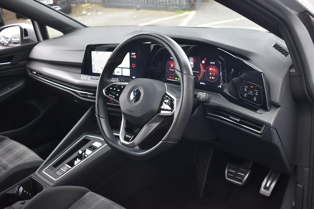 Volkswagen Golf view 27