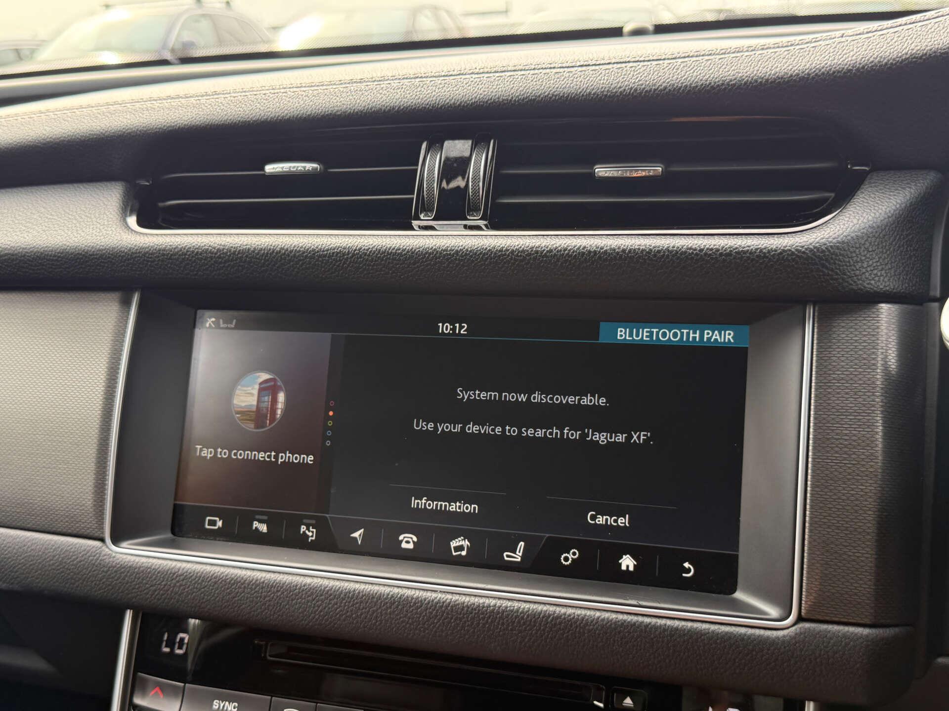 Jaguar XF view 51