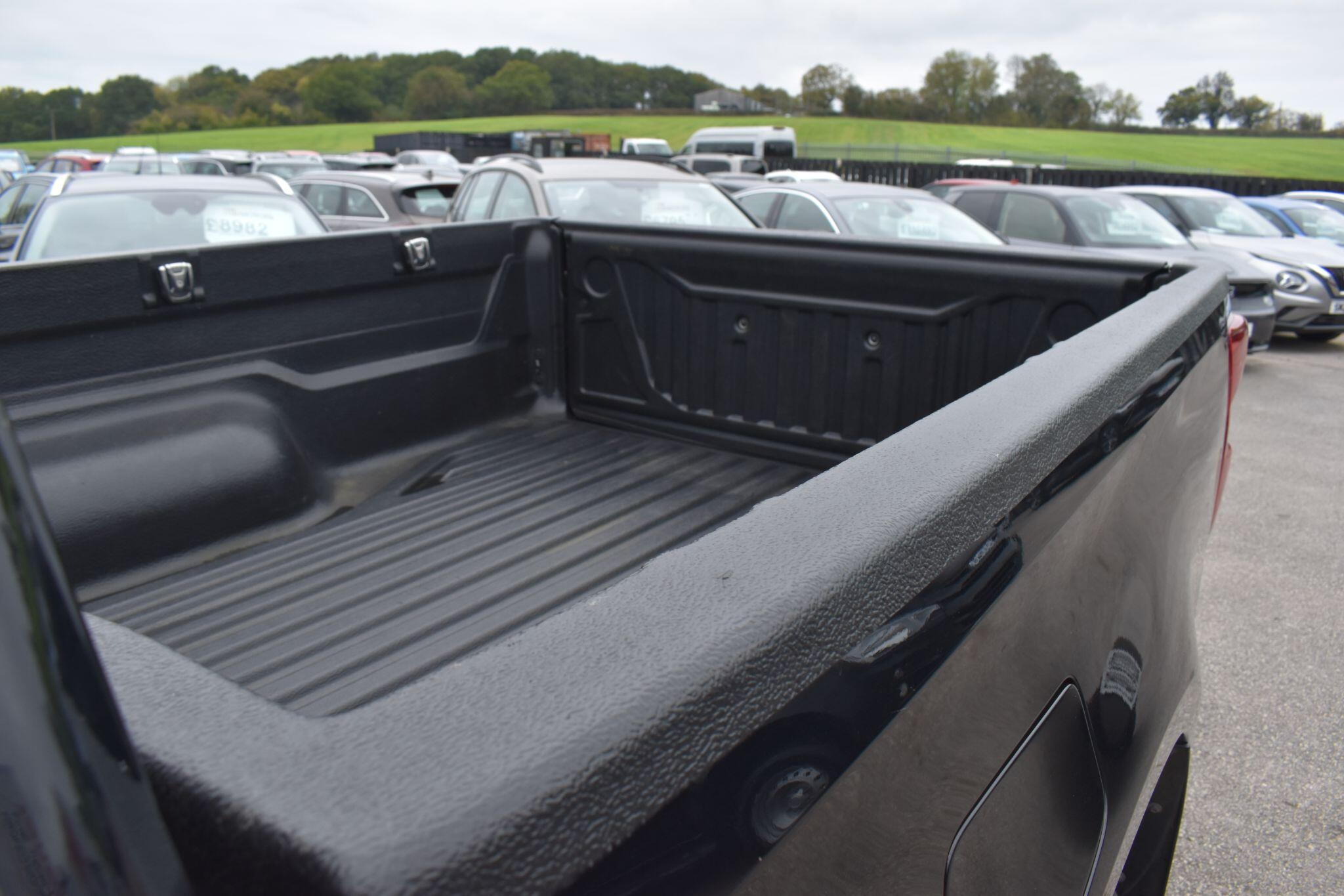 D-Max - 1.9 TD DL20 Auto 4WD Euro 6 (s/s) 2dr - Image 28