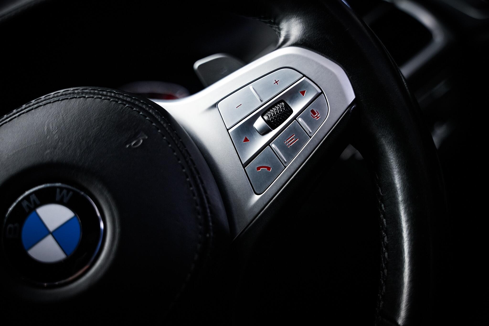 BMW 7 Series view 52