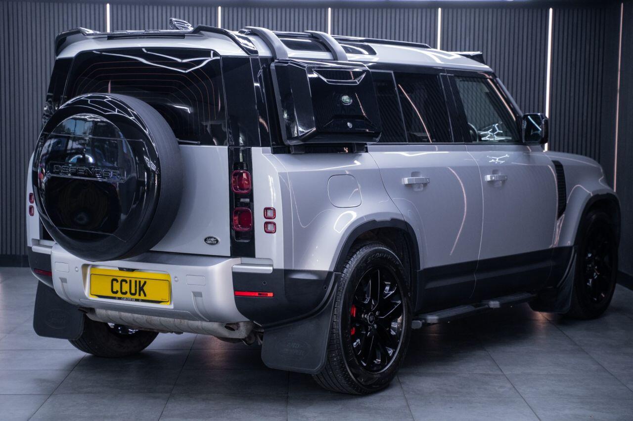 Land Rover Defender view 10