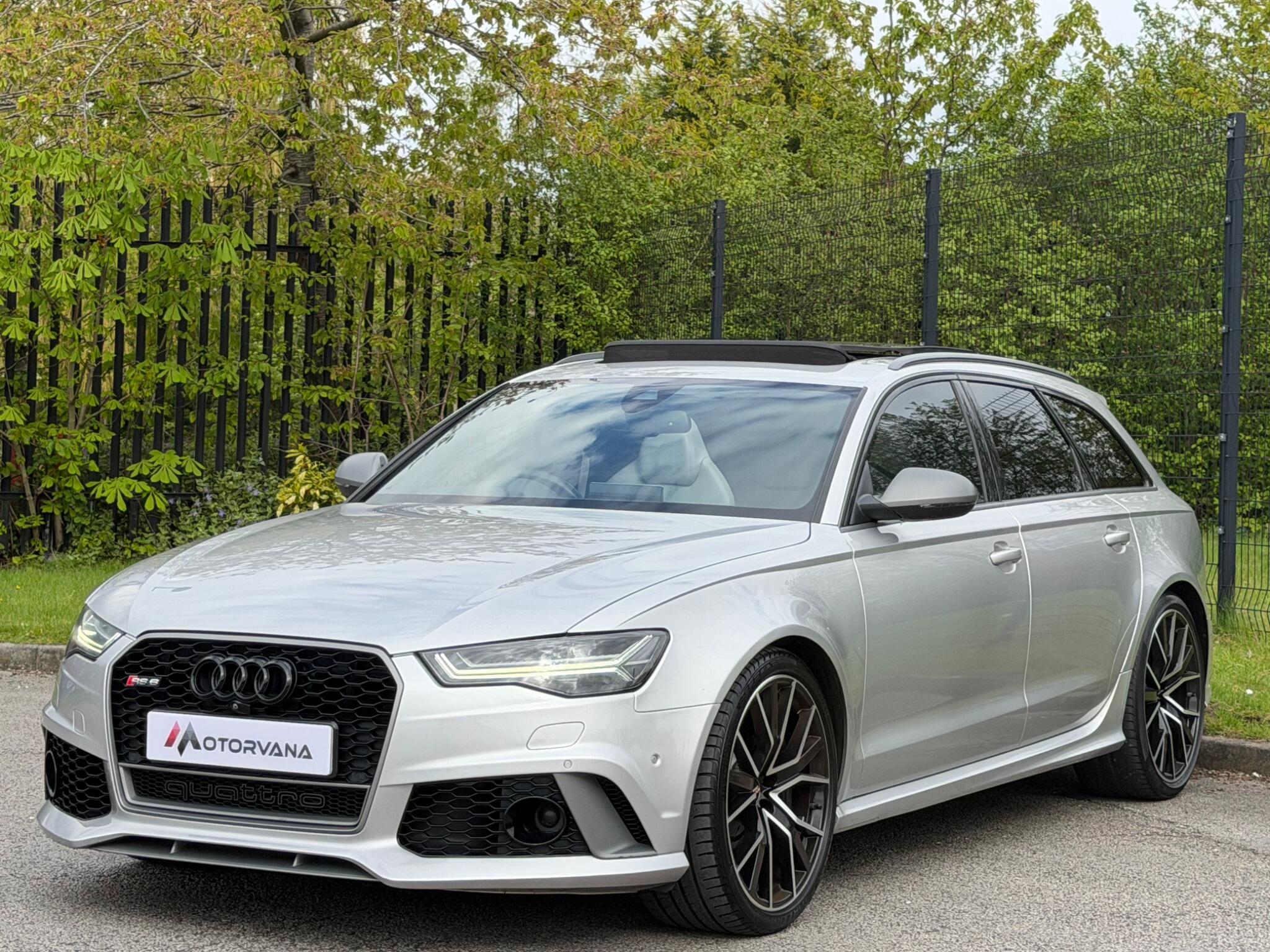 Audi RS6 view 3