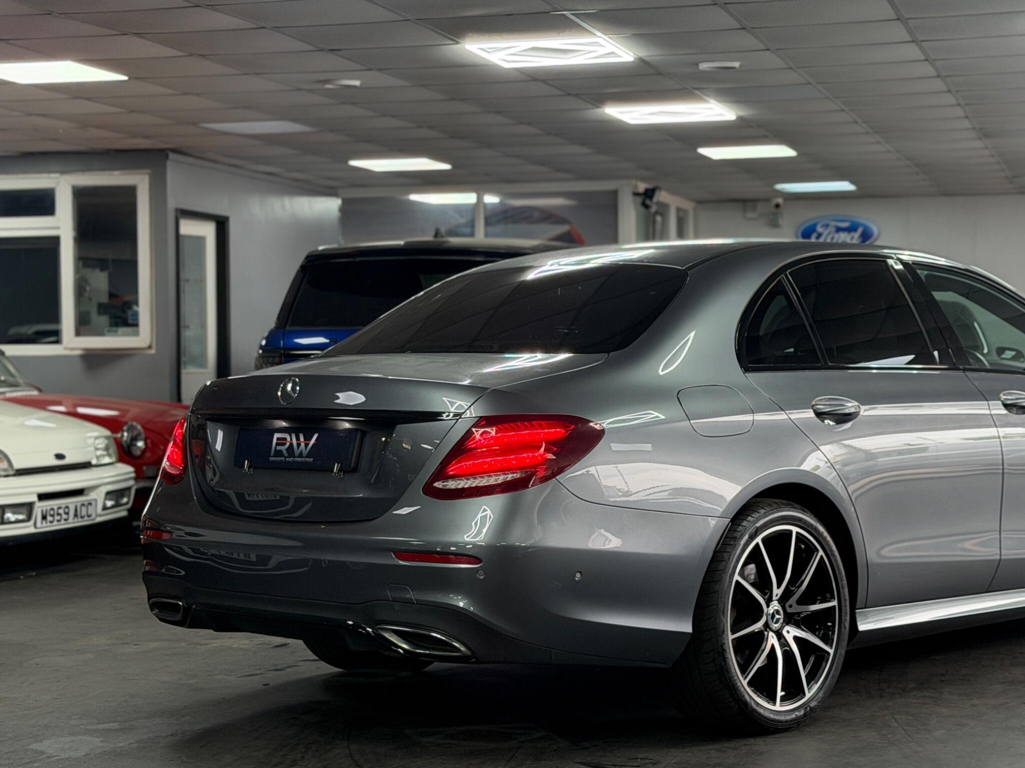 Mercedes-Benz E Class view 15
