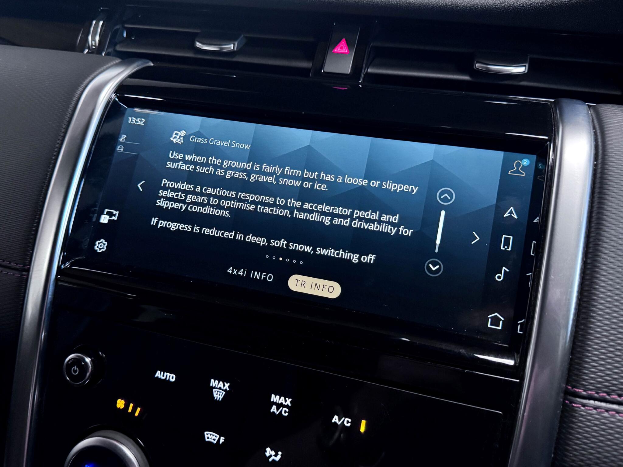 Land Rover Discovery Sport view 49