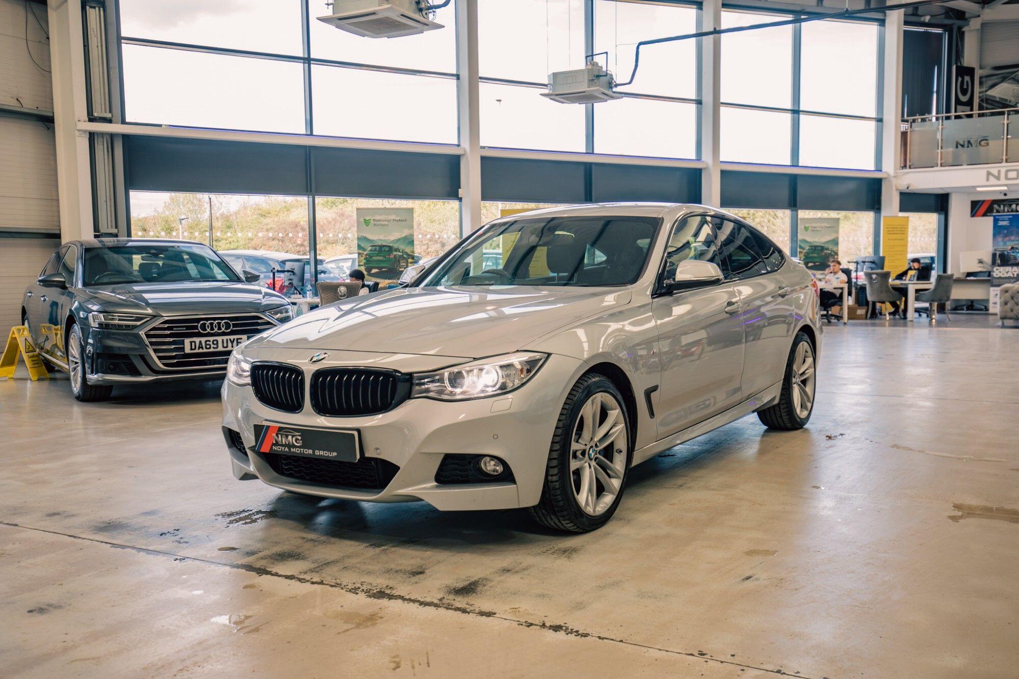 BMW 3 Series view 25