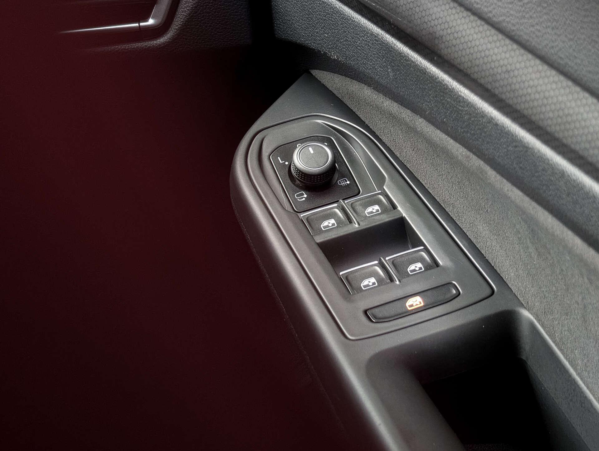 Volkswagen Golf view 29
