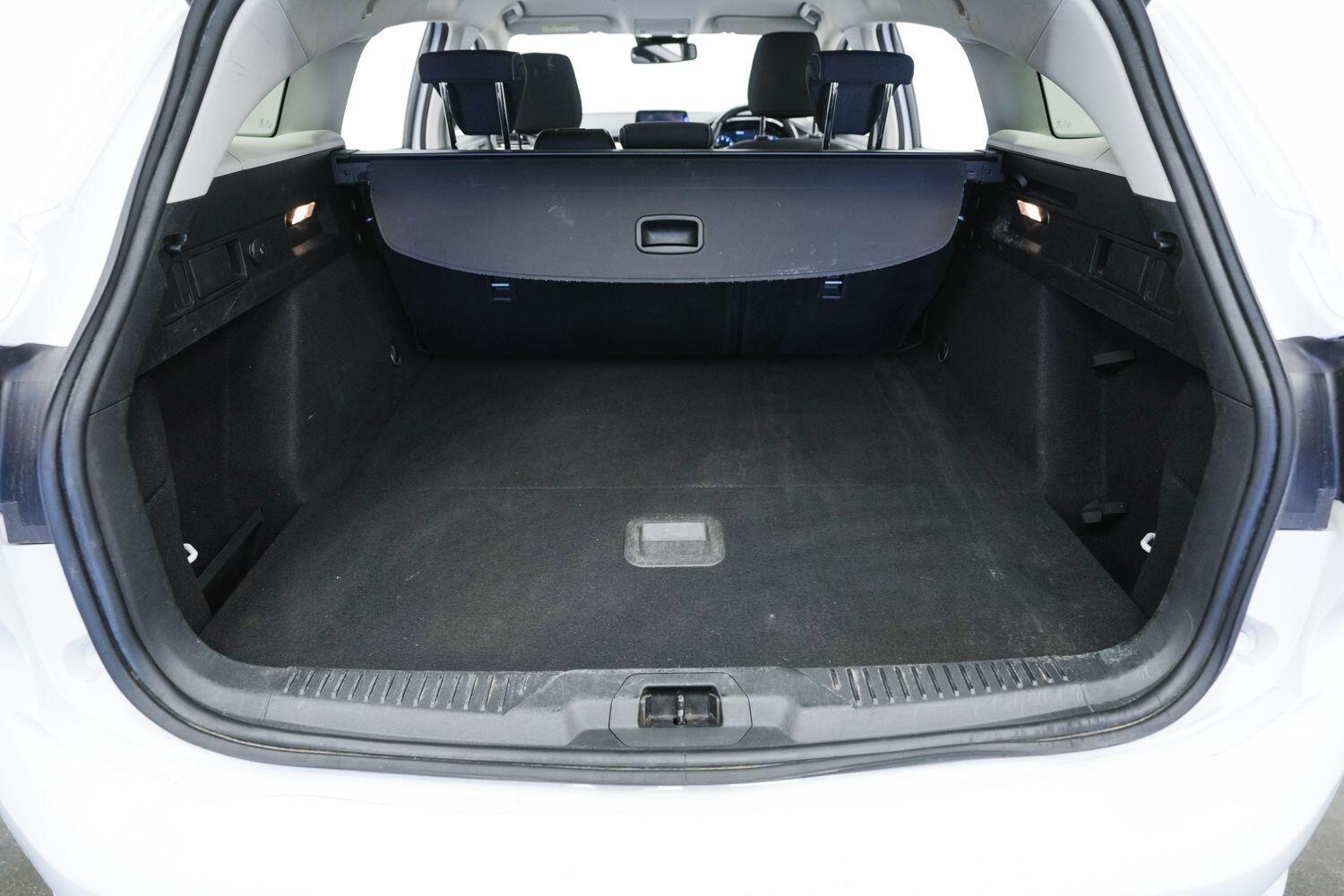 Ford Focus view 9