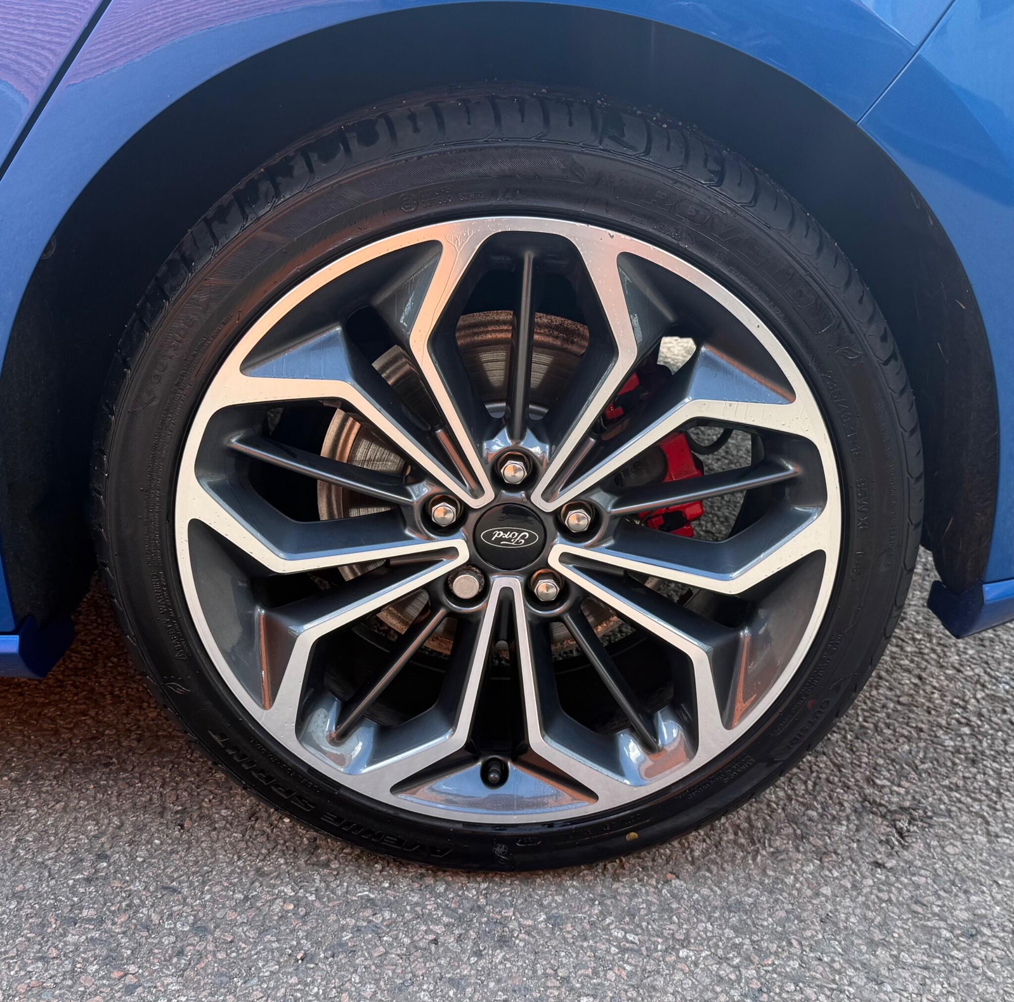 Ford Focus view 14
